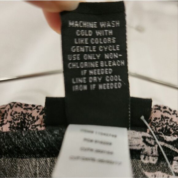 Torrid Black Purple Floral Tie Bust Button Down Blouse - Picture 4 of 9